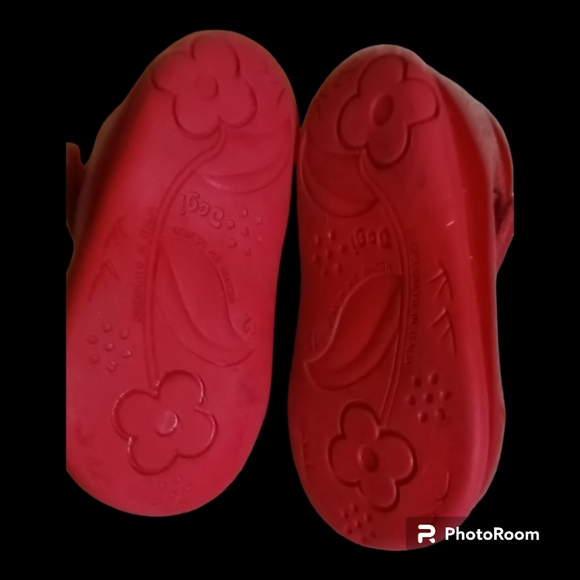 Toddler Girl's Dogi Red Mary Janes - Picture 6 of 7